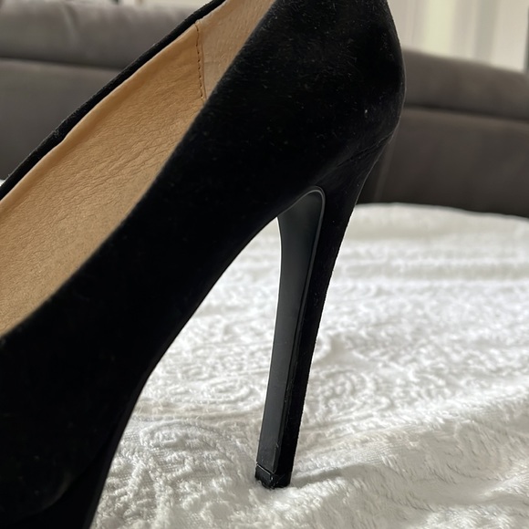 Chinese Laundry Heels 8.5 - Picture 4 of 5